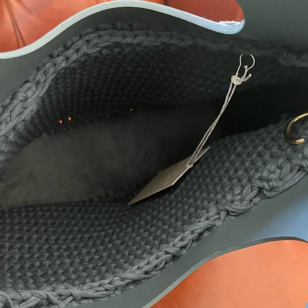 Mizele Handmade Leather & Knit Bag - Picture 11 of 13